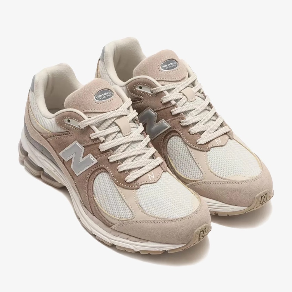 New Balance 2002r Sneakers